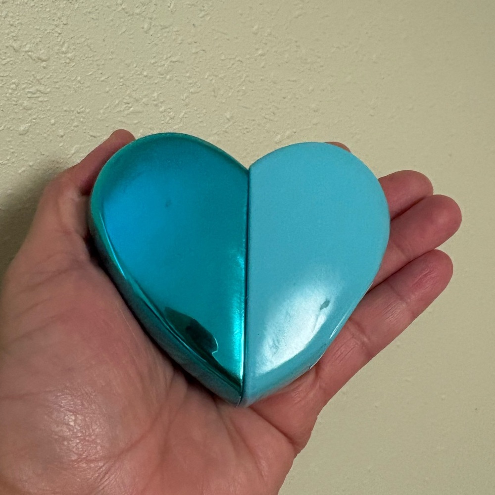 Heart-Shaped Moisturizer - Picture 13 of 13
